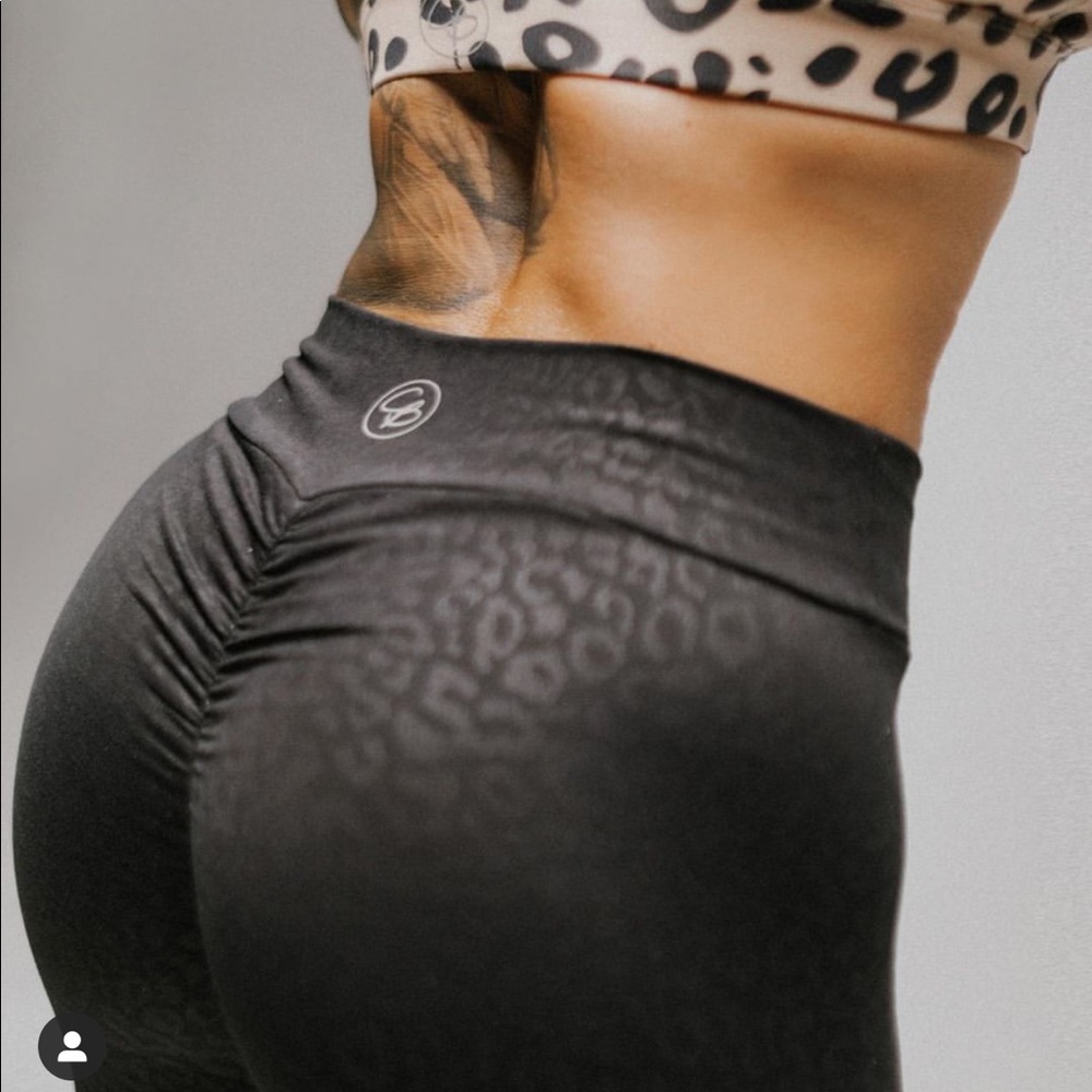 NWT  Celestial Bodiez Black Panther Leggings